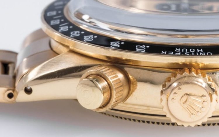 18Kイエローゴールドのスクリューロックのプッシュボタン