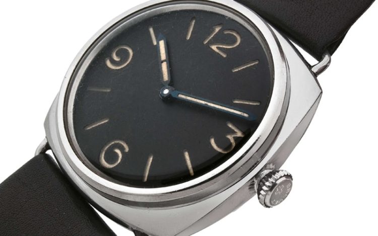 ラジオミールのサンドイッチ構造の文字盤