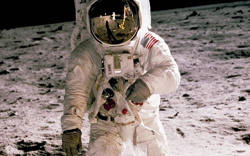 1969年アポロ11 月面着陸