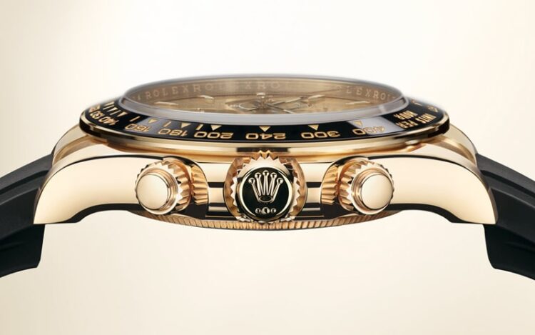 ケース厚：11.9mm