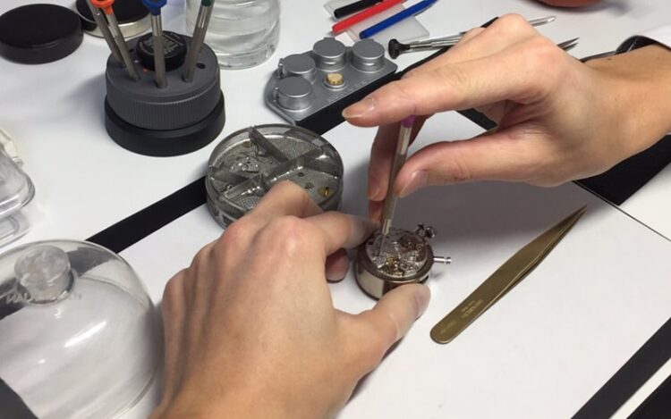 時計のメンテナンス