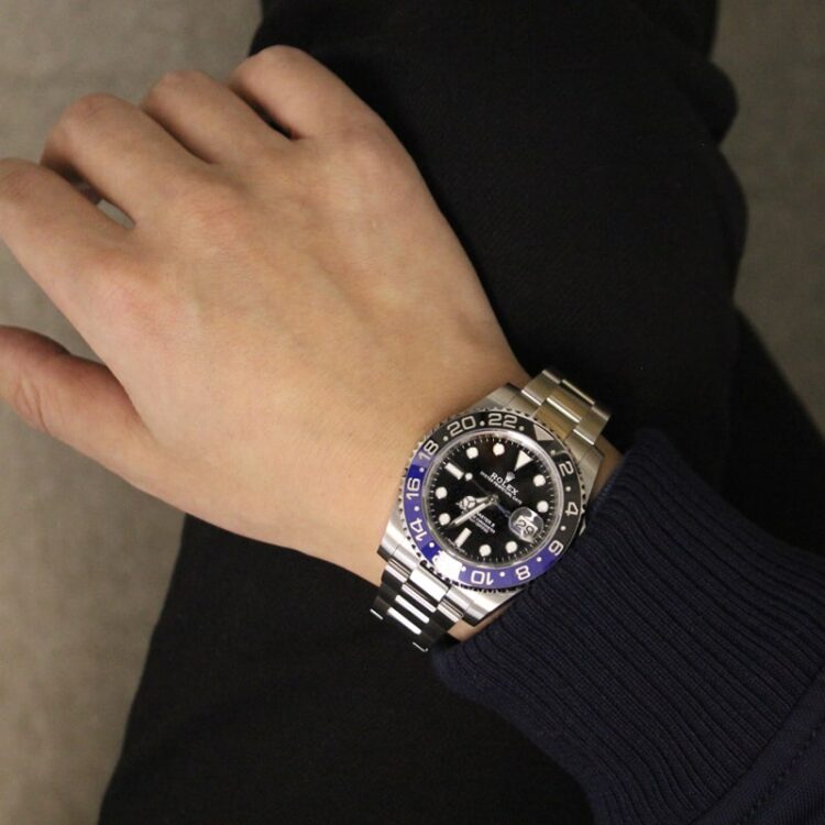 ロレックス GMTマスター 青黒ベゼル ref.116710BLNR ブラック サイズ感　着用写真サンプル